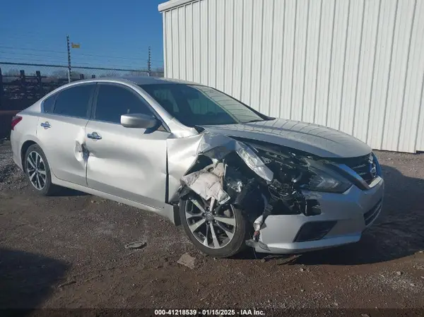 1N4AL3AP4HN348073 2017 NISSAN ALTIMA - Image 1