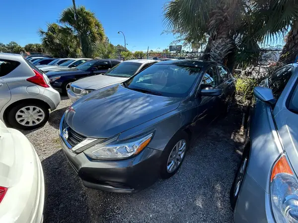 1N4AL3AP4HN348333 2017 NISSAN ALTIMA - Image 2