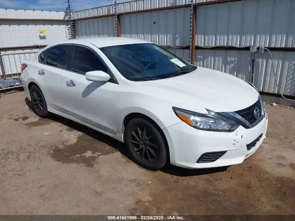 1N4AL3AP4HN349577 2017 NISSAN ALTIMA - Image 1