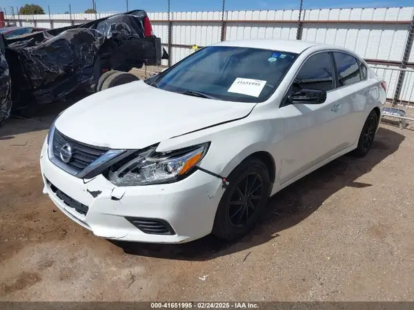 1N4AL3AP4HN349577 2017 NISSAN ALTIMA - Image 2