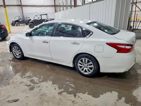 1N4AL3AP4HN351099 2017 NISSAN ALTIMA - Image 2