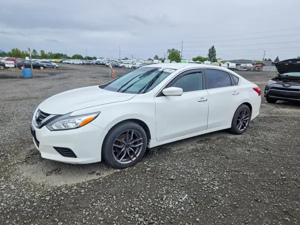 1N4AL3AP4HN354438 2017 NISSAN ALTIMA - Image 1