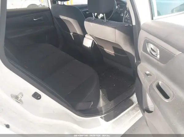 1N4AL3AP4HN355301 2017 NISSAN ALTIMA - Image 8