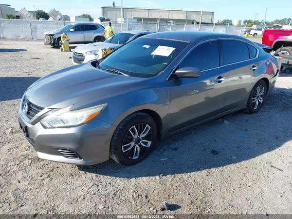 1N4AL3AP4HN358375 2017 NISSAN ALTIMA - Image 2