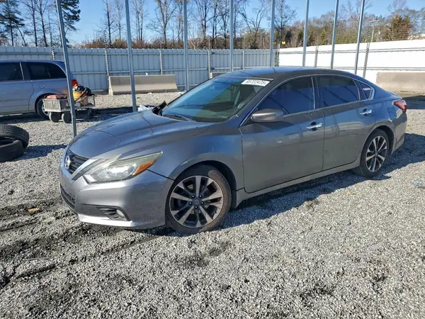 1N4AL3AP4HN358585 2017 NISSAN ALTIMA - Image 1