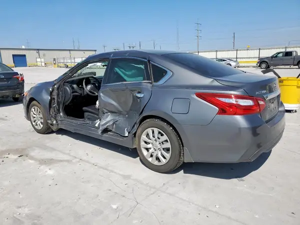 1N4AL3AP4HN363074 2017 NISSAN ALTIMA - Image 2