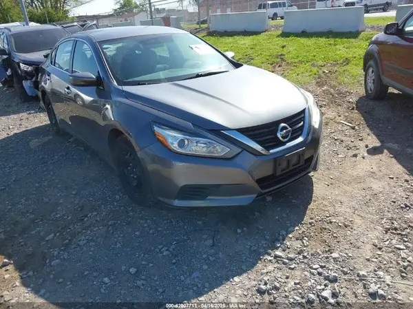 1N4AL3AP4HN365925 2017 NISSAN ALTIMA - Image 1