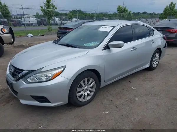 1N4AL3AP4HN366928 2017 NISSAN ALTIMA - Image 2