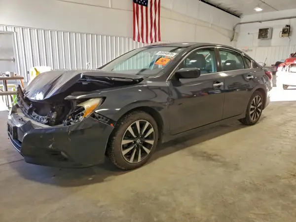 1N4AL3AP4JC100858 2018 NISSAN ALTIMA - Image 1