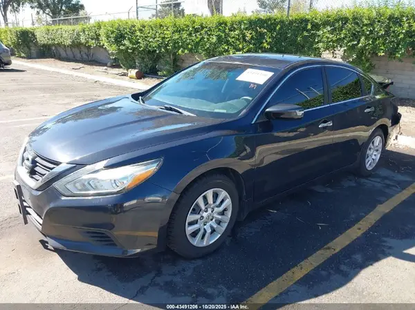 1N4AL3AP4JC104182 2018 NISSAN ALTIMA - Image 2