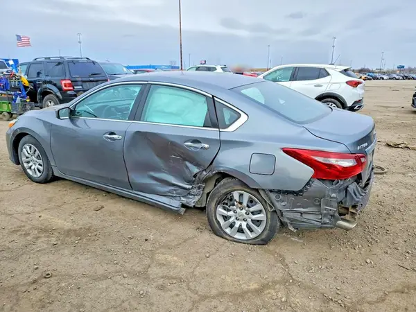 1N4AL3AP4JC107664 2018 NISSAN ALTIMA - Image 2
