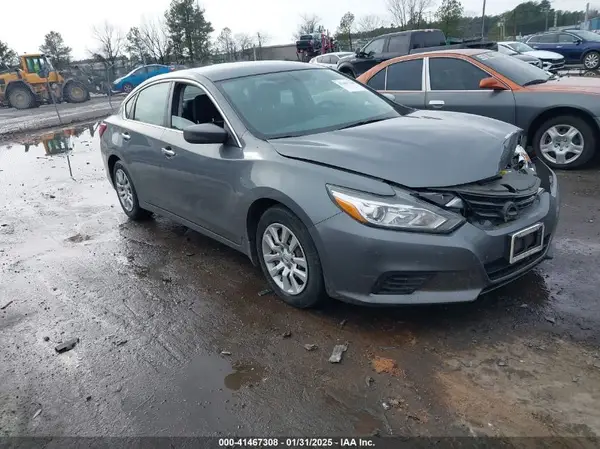 1N4AL3AP4JC108619 2018 NISSAN ALTIMA - Image 1
