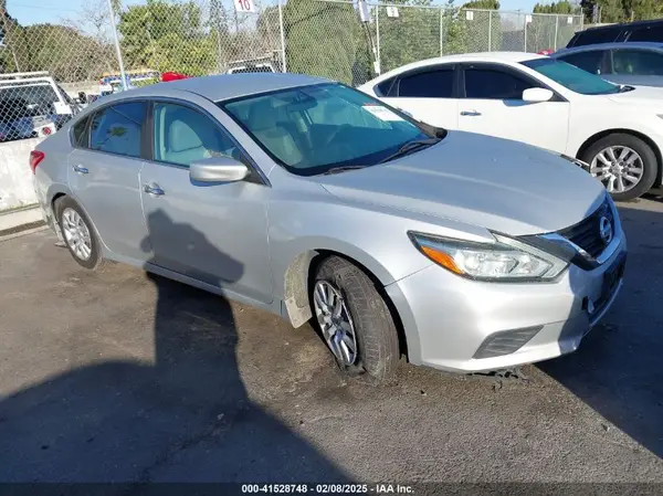 1N4AL3AP4JC108880 2018 NISSAN ALTIMA - Image 1