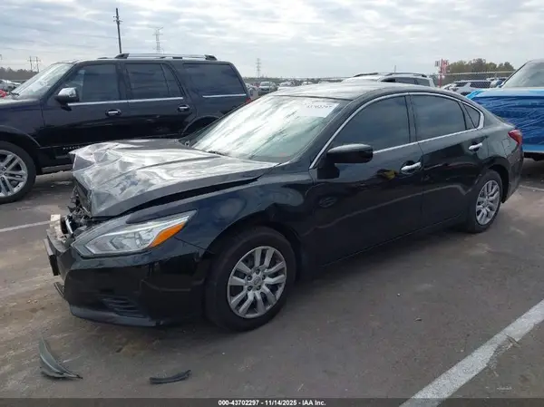 1N4AL3AP4JC109110 2018 NISSAN ALTIMA - Image 2