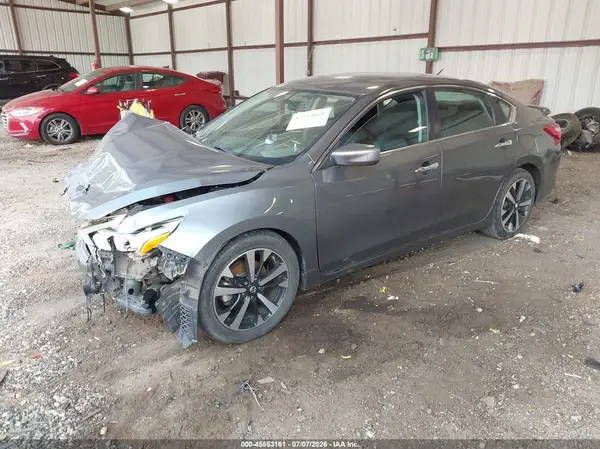 1N4AL3AP4JC110452 2018 NISSAN ALTIMA - Image 2