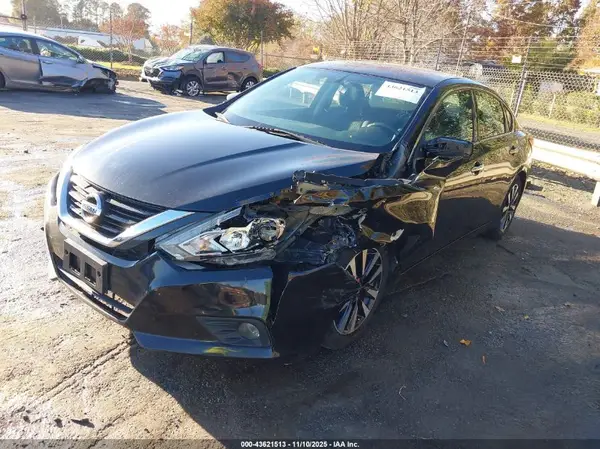 1N4AL3AP4JC111035 2018 NISSAN ALTIMA - Image 2