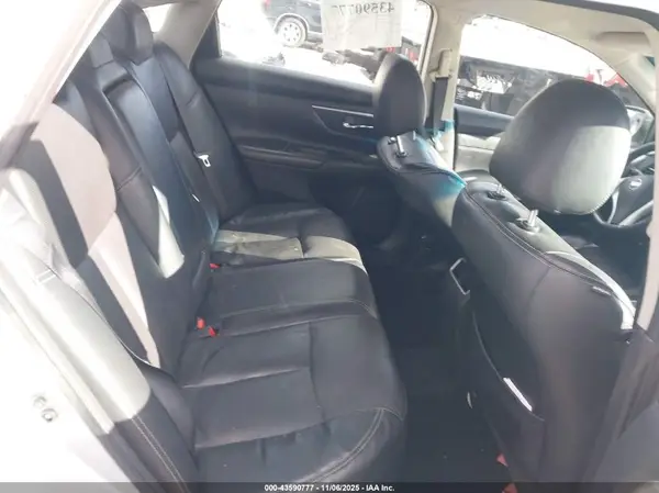 1N4AL3AP4JC111651 2018 NISSAN ALTIMA - Image 8