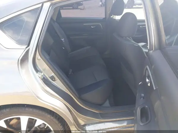 1N4AL3AP4JC112556 2018 NISSAN ALTIMA - Image 8