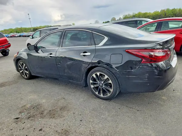 1N4AL3AP4JC113464 2018 NISSAN ALTIMA - Image 2
