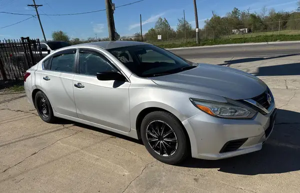 1N4AL3AP4JC116560 2018 NISSAN ALTIMA - Image 1