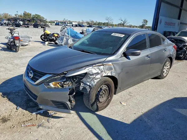 1N4AL3AP4JC118356 2018 NISSAN ALTIMA - Image 1