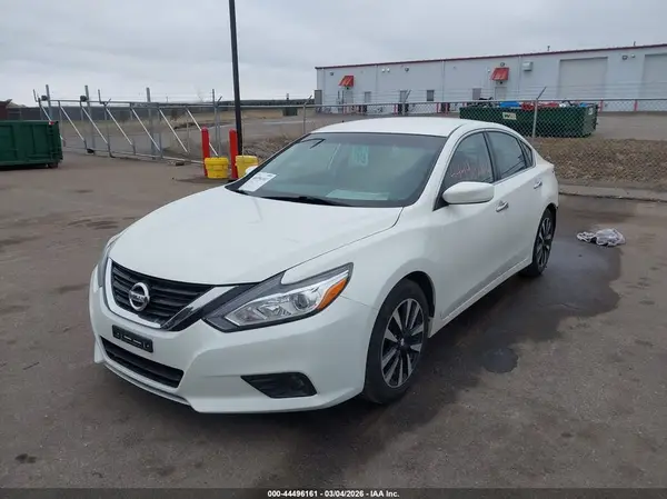 1N4AL3AP4JC120835 2018 NISSAN ALTIMA - Image 2