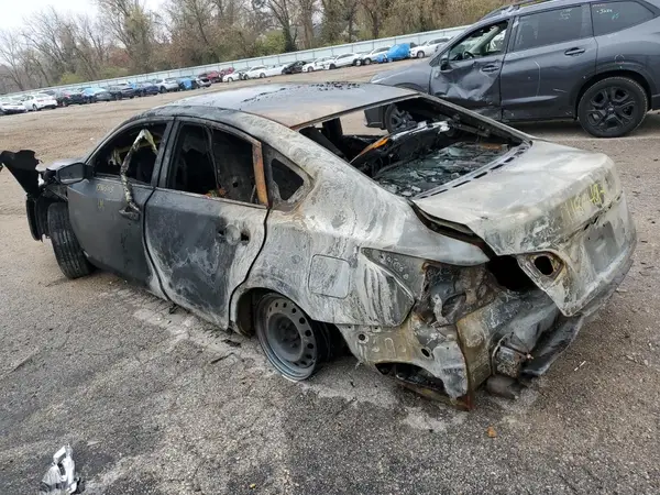 1N4AL3AP4JC121273 2018 NISSAN ALTIMA - Image 2