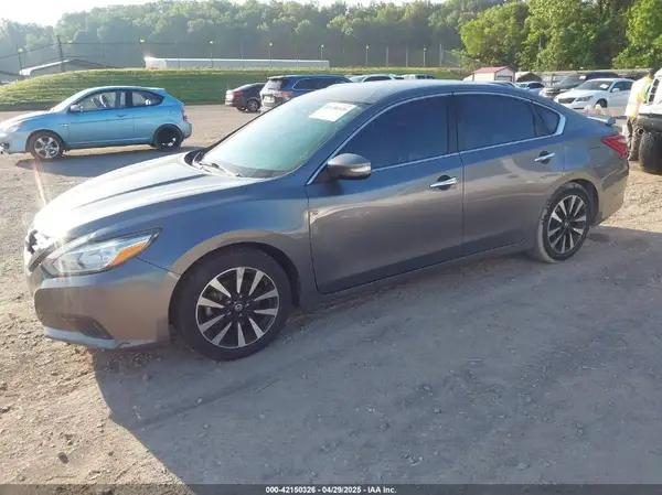 1N4AL3AP4JC121340 2018 NISSAN ALTIMA - Image 2