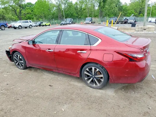 1N4AL3AP4JC121659 2018 NISSAN ALTIMA - Image 2