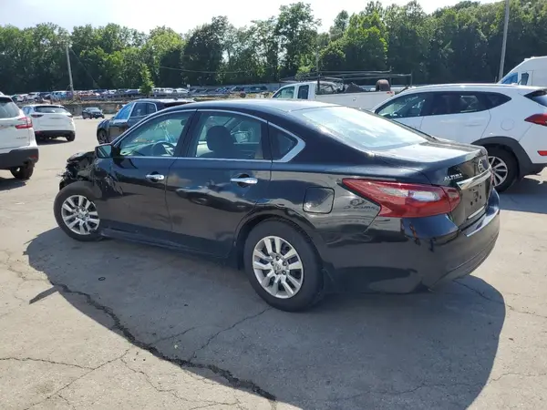 1N4AL3AP4JC121662 2018 NISSAN ALTIMA - Image 2