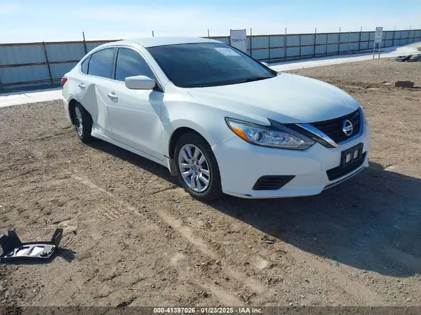 1N4AL3AP4JC125016 2018 NISSAN ALTIMA - Image 1