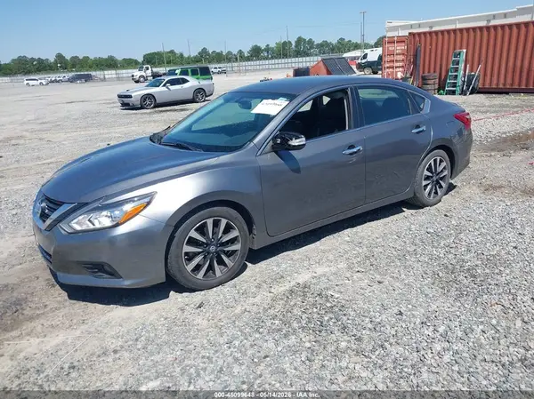 1N4AL3AP4JC125260 2018 NISSAN ALTIMA - Image 2