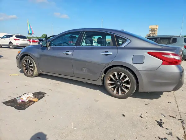 1N4AL3AP4JC126022 2018 NISSAN ALTIMA - Image 2