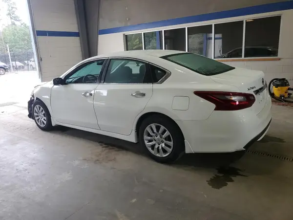 1N4AL3AP4JC126487 2018 NISSAN ALTIMA - Image 2