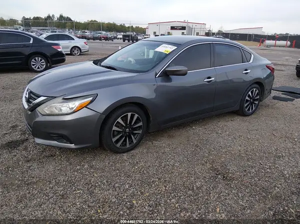 1N4AL3AP4JC131009 2018 NISSAN ALTIMA - Image 2