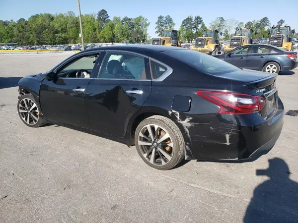 1N4AL3AP4JC131382 2018 NISSAN ALTIMA - Image 2