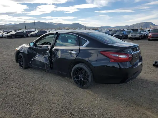 1N4AL3AP4JC131673 2018 NISSAN ALTIMA - Image 2