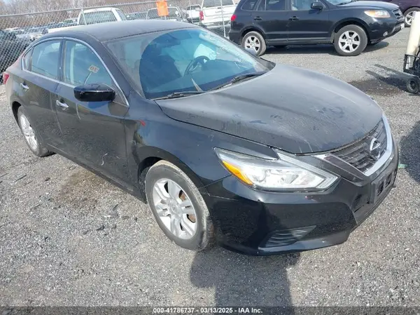 1N4AL3AP4JC133715 2018 NISSAN ALTIMA - Image 1