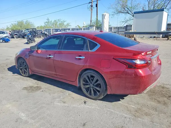 1N4AL3AP4JC135531 2018 NISSAN ALTIMA - Image 2