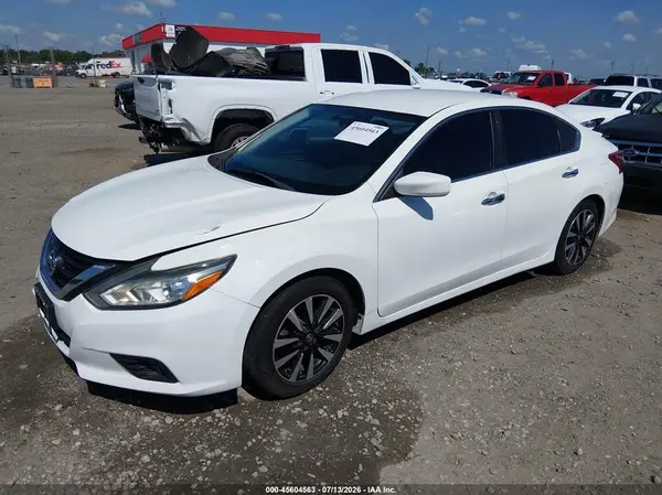 1N4AL3AP4JC136324 2018 NISSAN ALTIMA - Image 2