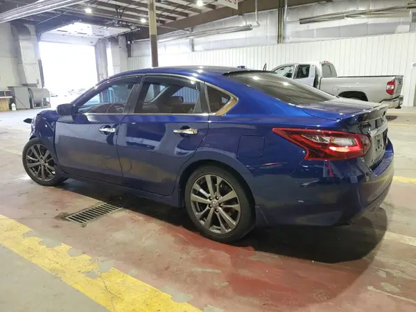 1N4AL3AP4JC137182 2018 NISSAN ALTIMA - Image 2
