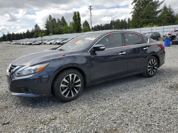 1N4AL3AP4JC137473 2018 NISSAN ALTIMA - Image 1