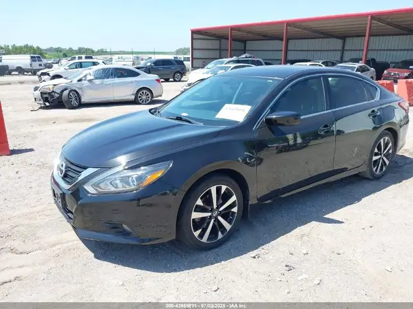1N4AL3AP4JC138994 2018 NISSAN ALTIMA - Image 2