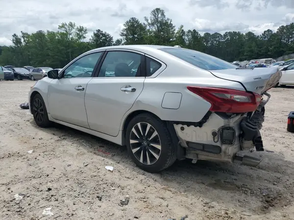 1N4AL3AP4JC140079 2018 NISSAN ALTIMA - Image 2