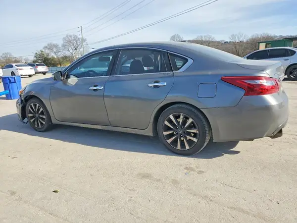 1N4AL3AP4JC141264 2018 NISSAN ALTIMA - Image 2