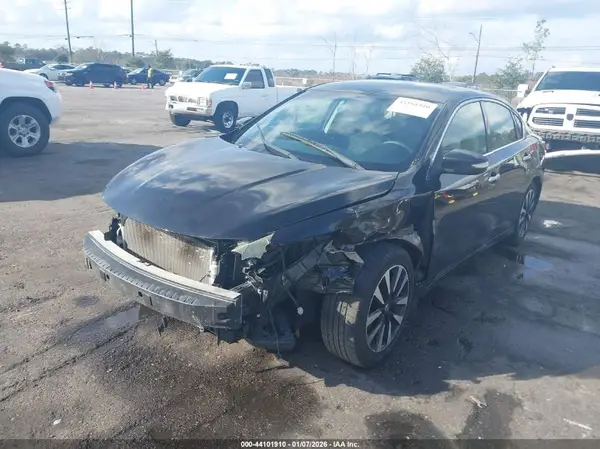 1N4AL3AP4JC141460 2018 NISSAN ALTIMA - Image 2