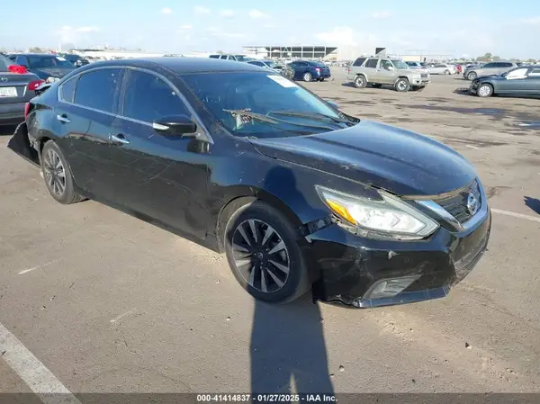 1N4AL3AP4JC143421 2018 NISSAN ALTIMA - Image 1