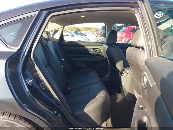 1N4AL3AP4JC145184 2018 NISSAN ALTIMA - Image 8