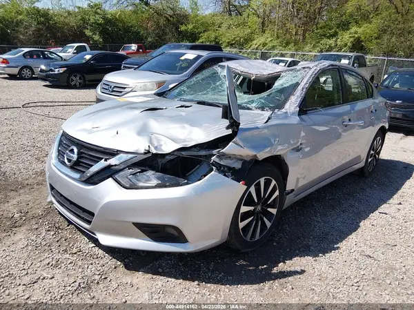 1N4AL3AP4JC145962 2018 NISSAN ALTIMA - Image 2