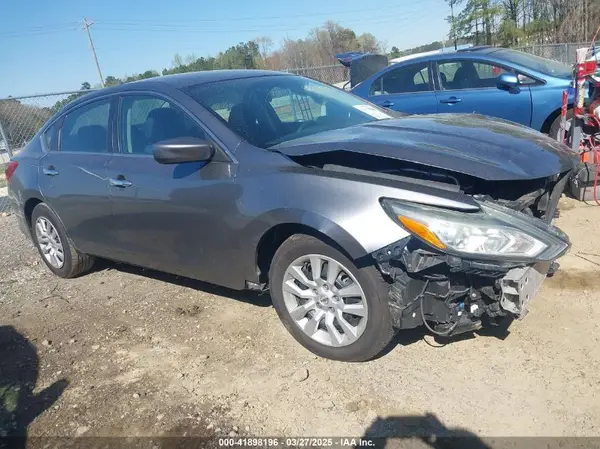 1N4AL3AP4JC147520 2018 NISSAN ALTIMA - Image 1